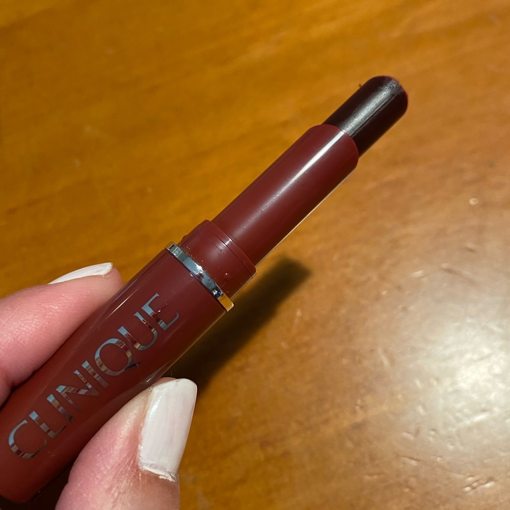 CLINIQUE Almost Lipstick Black Honey Lipstick - Picture 5 of 16